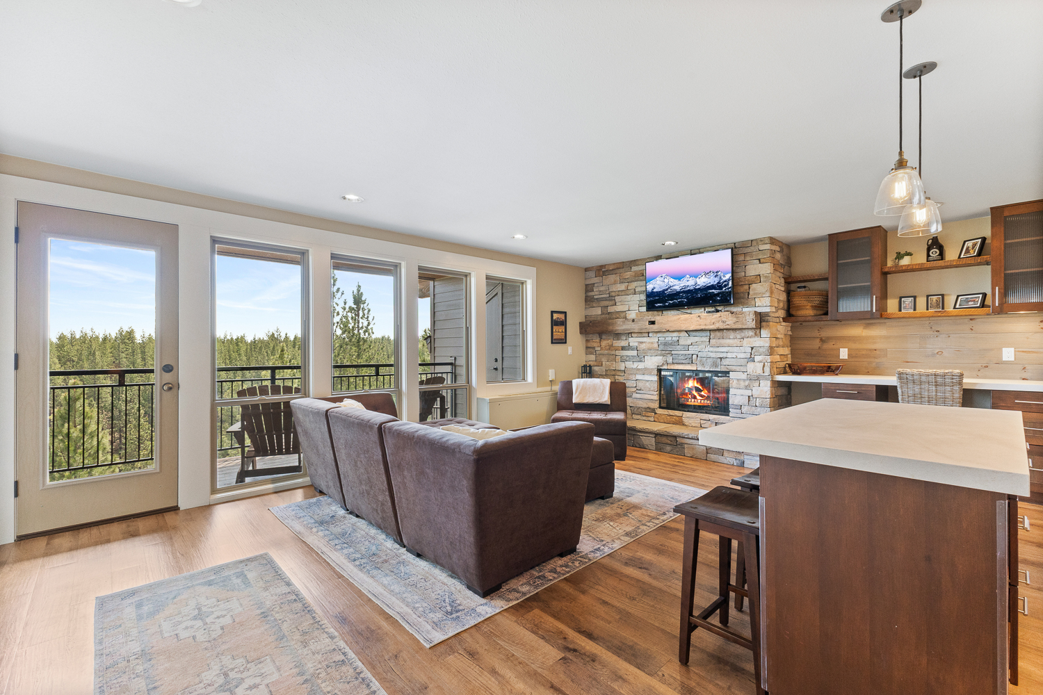 7th Mountain Suite Capture