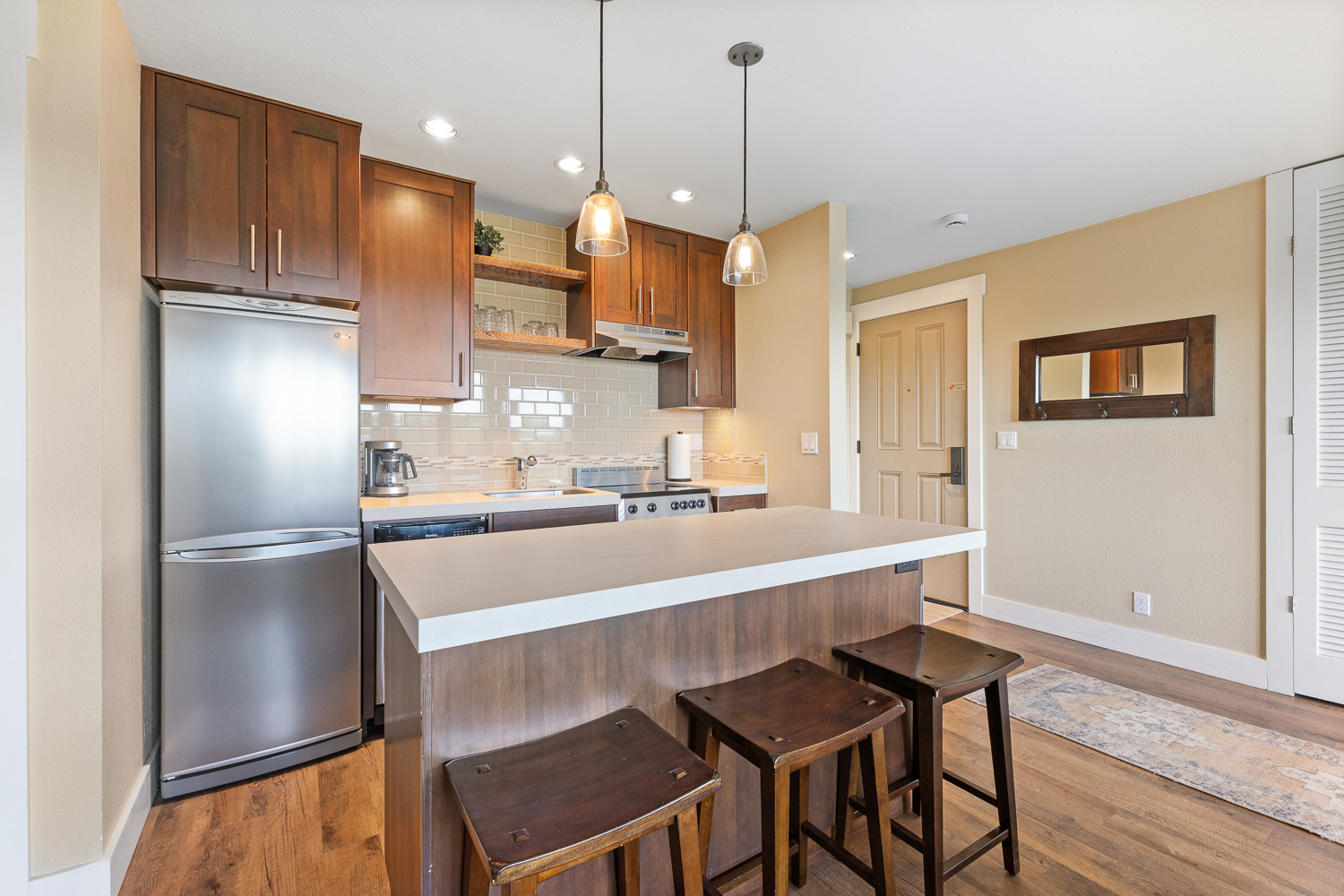 7th Mountain Suite Capture