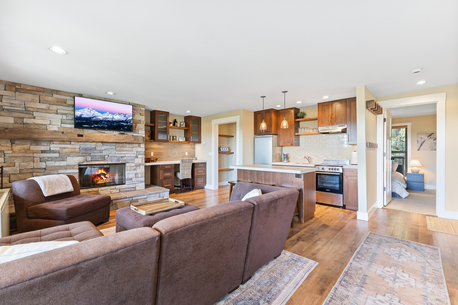 7th Mountain Suite Capture