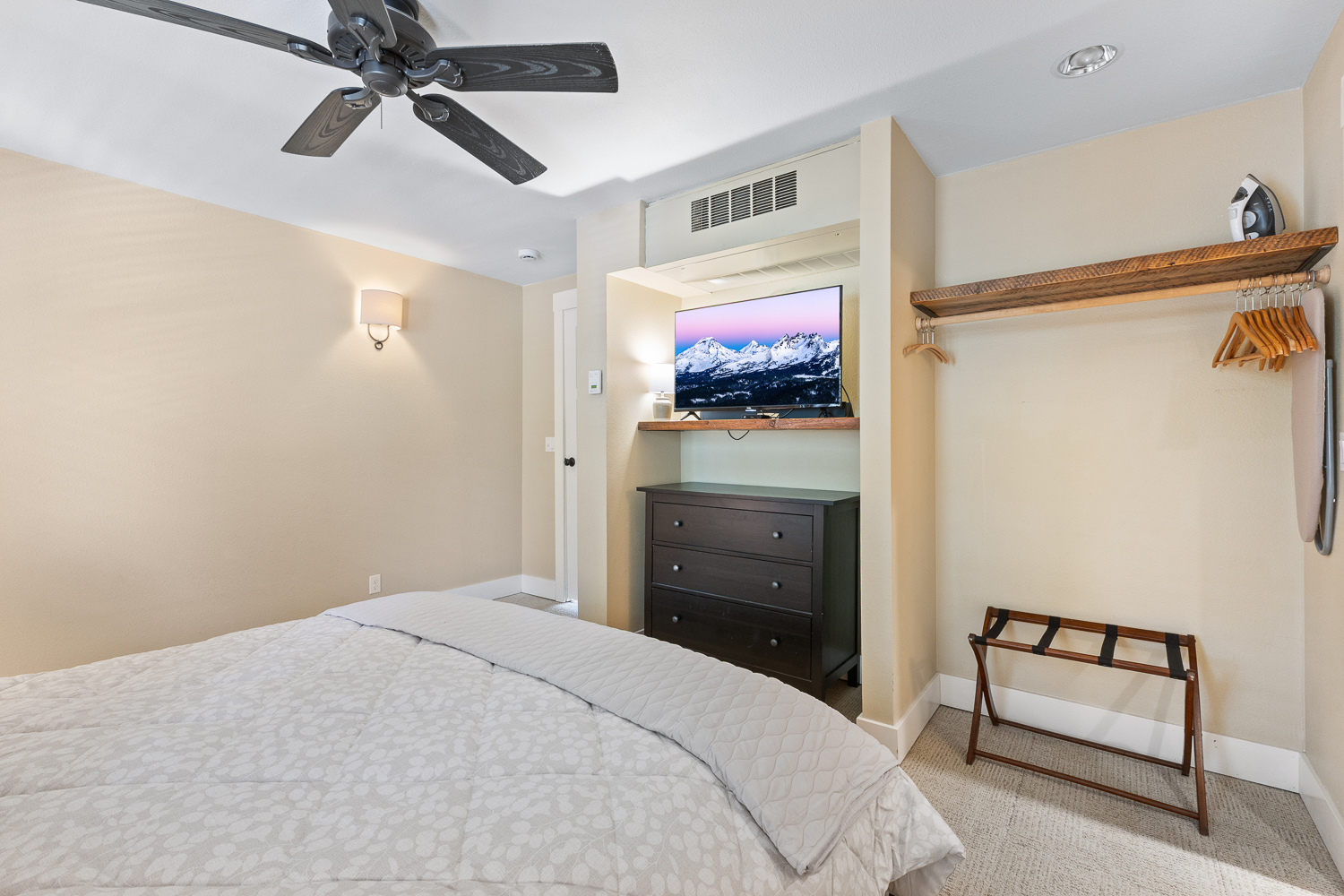 7th Mountain Suite Capture